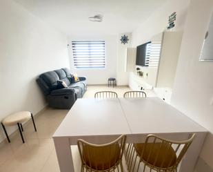 Sala d'estar de Pis en venda en Tinajo amb Aire condicionat, Terrassa i Moblat