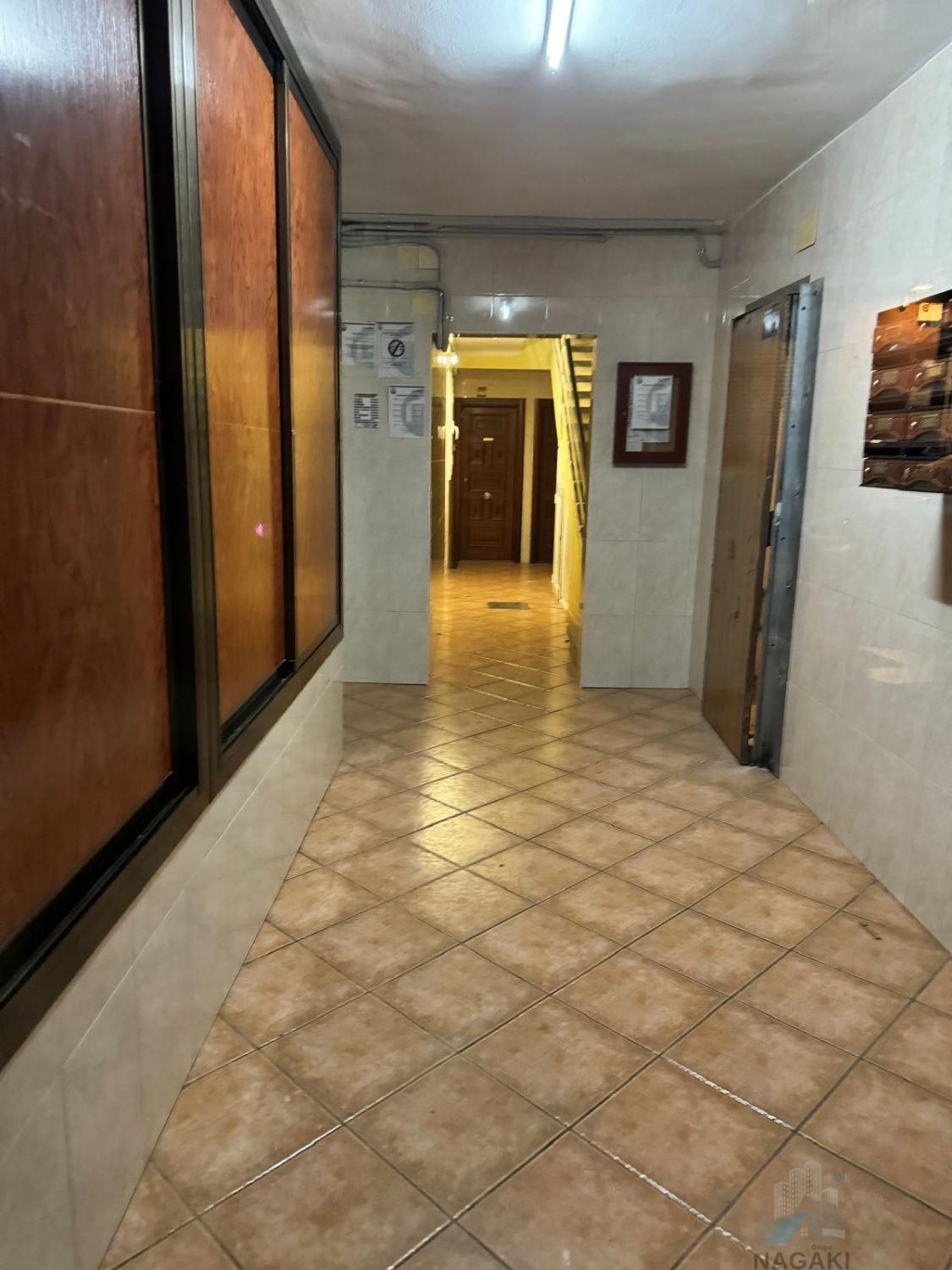 Flat for sale in Cellecs, 17, Centre