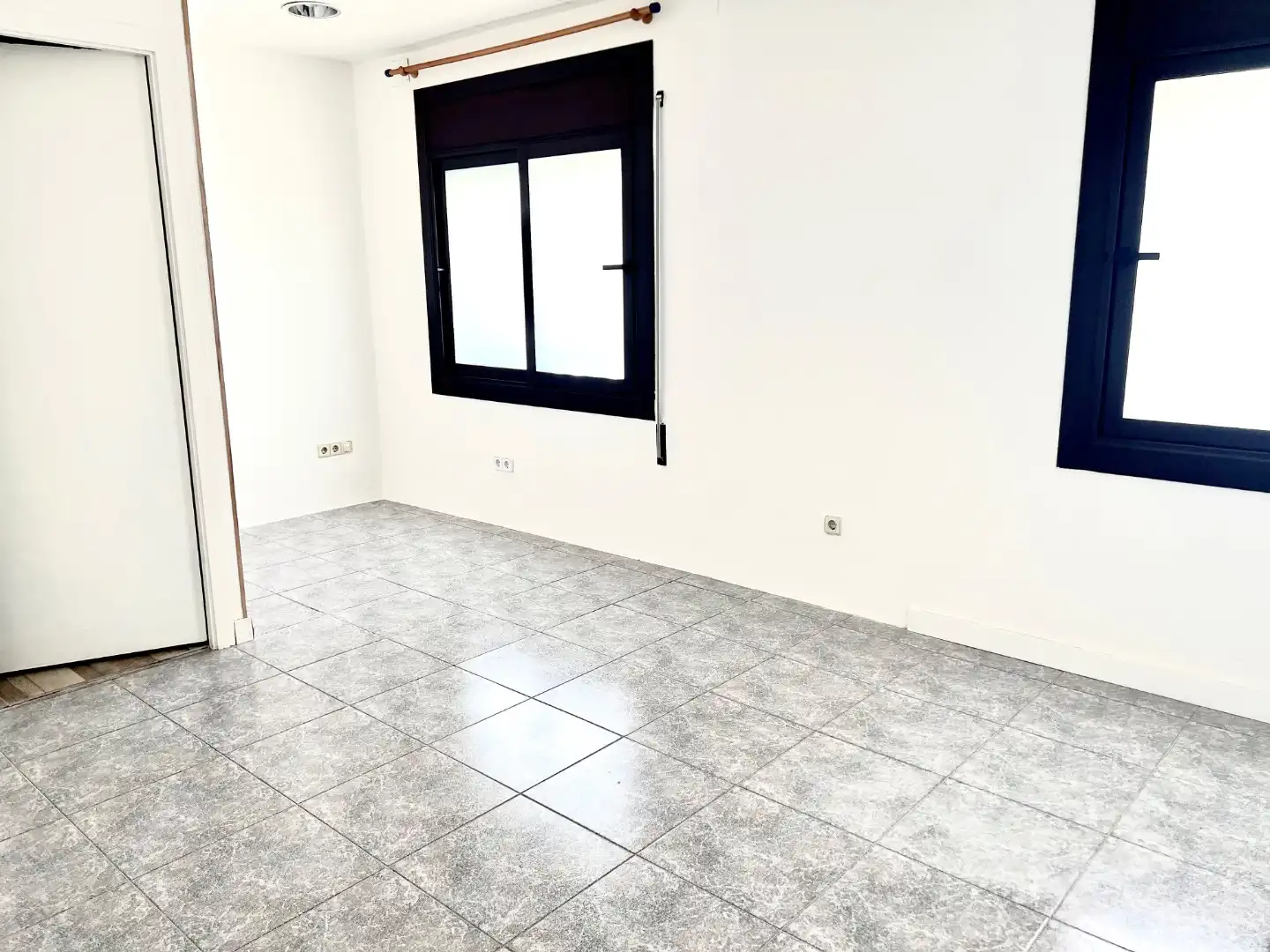 Business premises to rent in Anna María Ravell 11, imagen 4