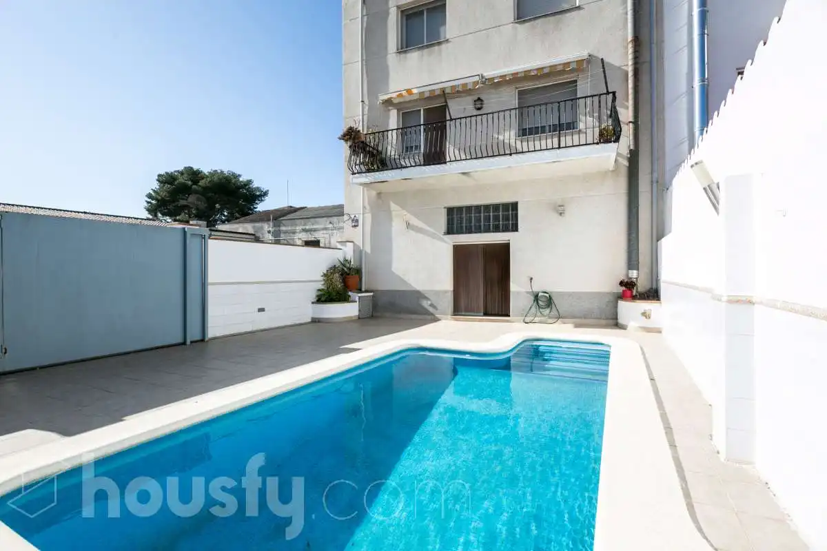 Piscina de Casa o xalet en venda en Olèrdola amb Terrassa, Traster i Piscina