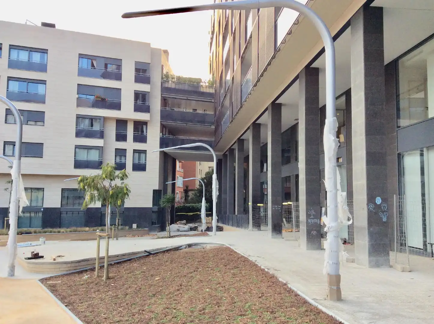 Vista exterior de Local en venda en Barcelona