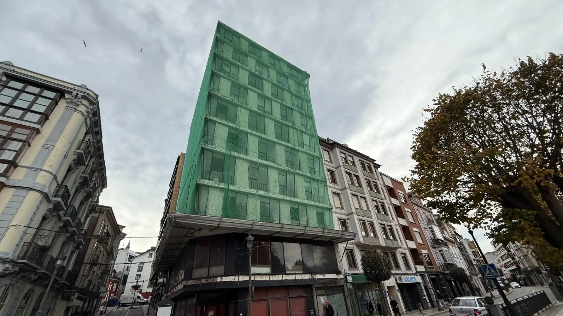 Vista exterior de Edificio en venta en Navia
