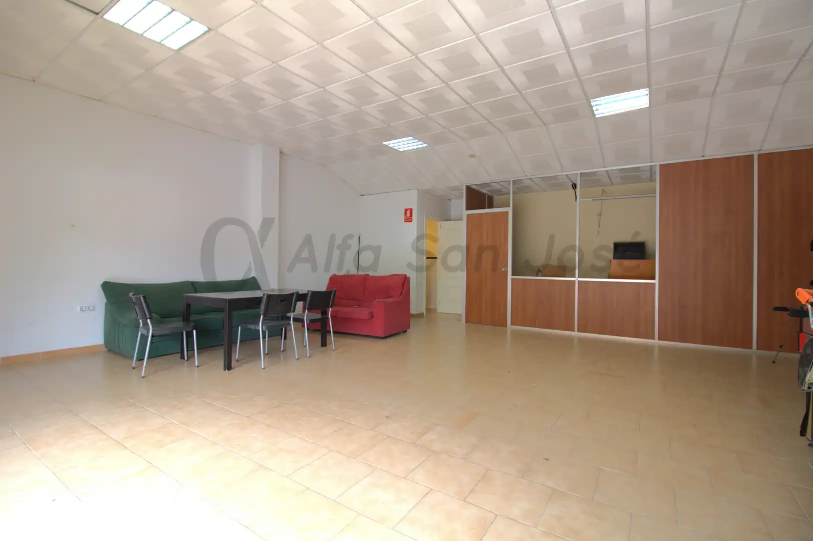 Local en venta en La Rinconada