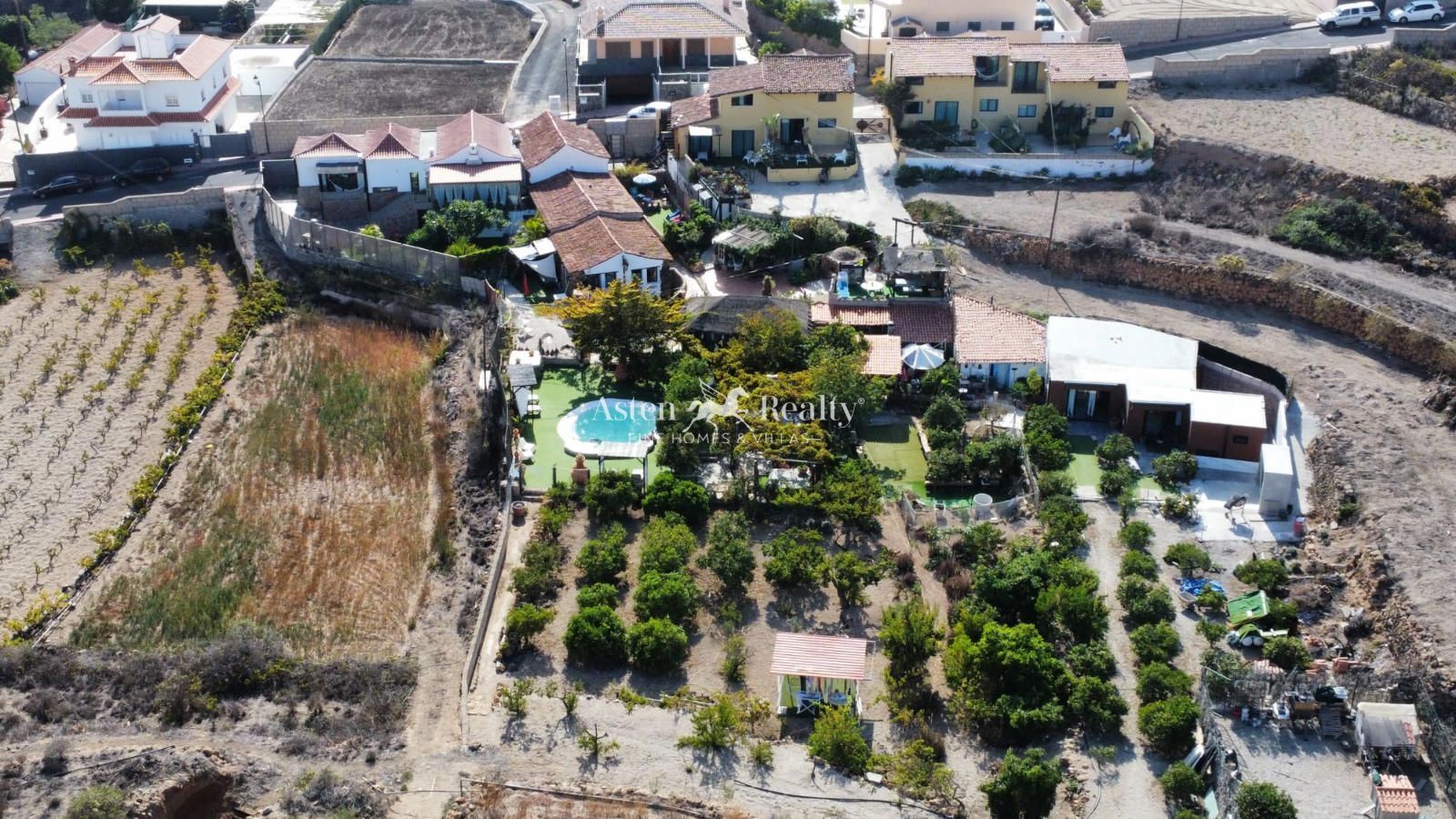 Vista exterior de Edifici en venda en San Miguel de Abona