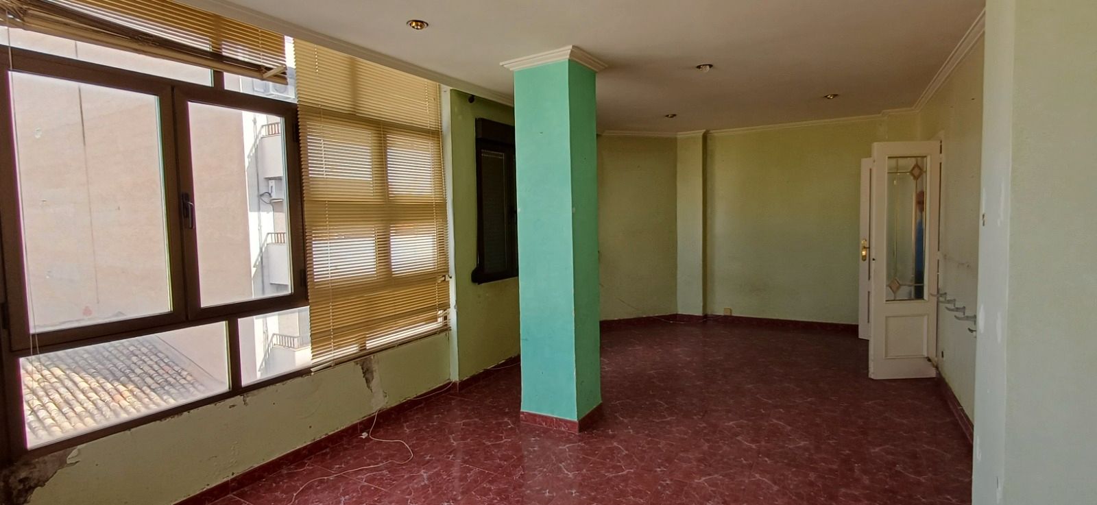 Flat for sale in Yecla