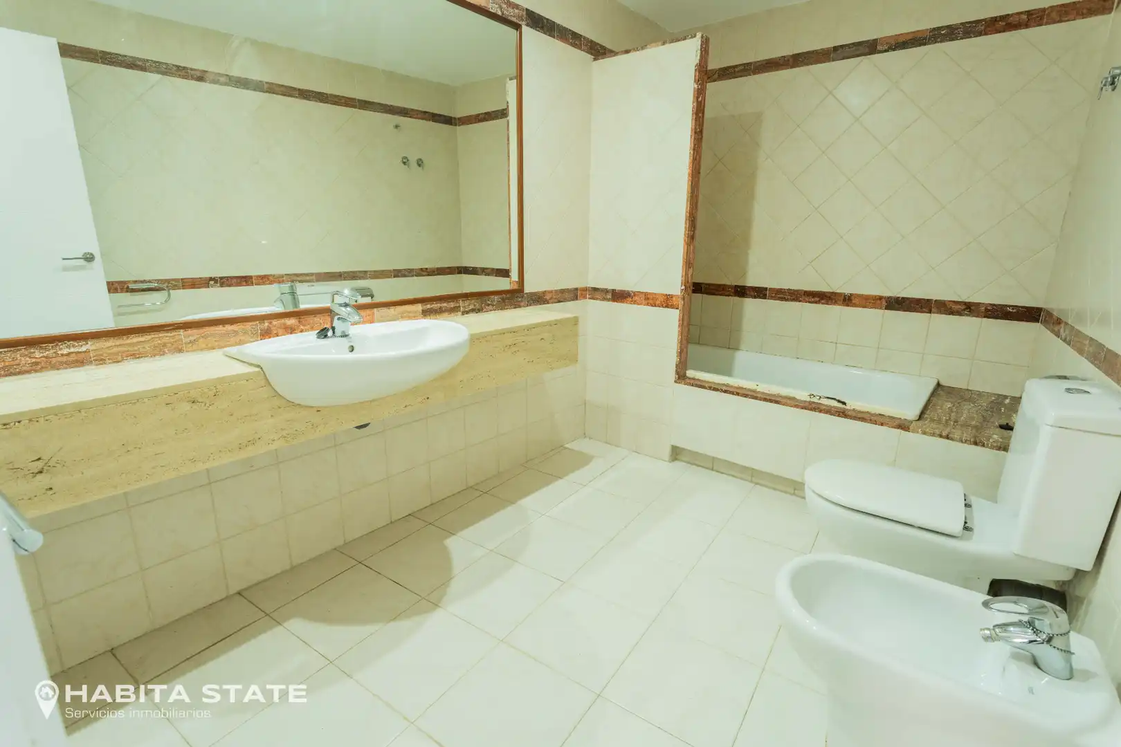 Baño de Piso en venta en Mojácar con Terraza y Piscina comunitaria