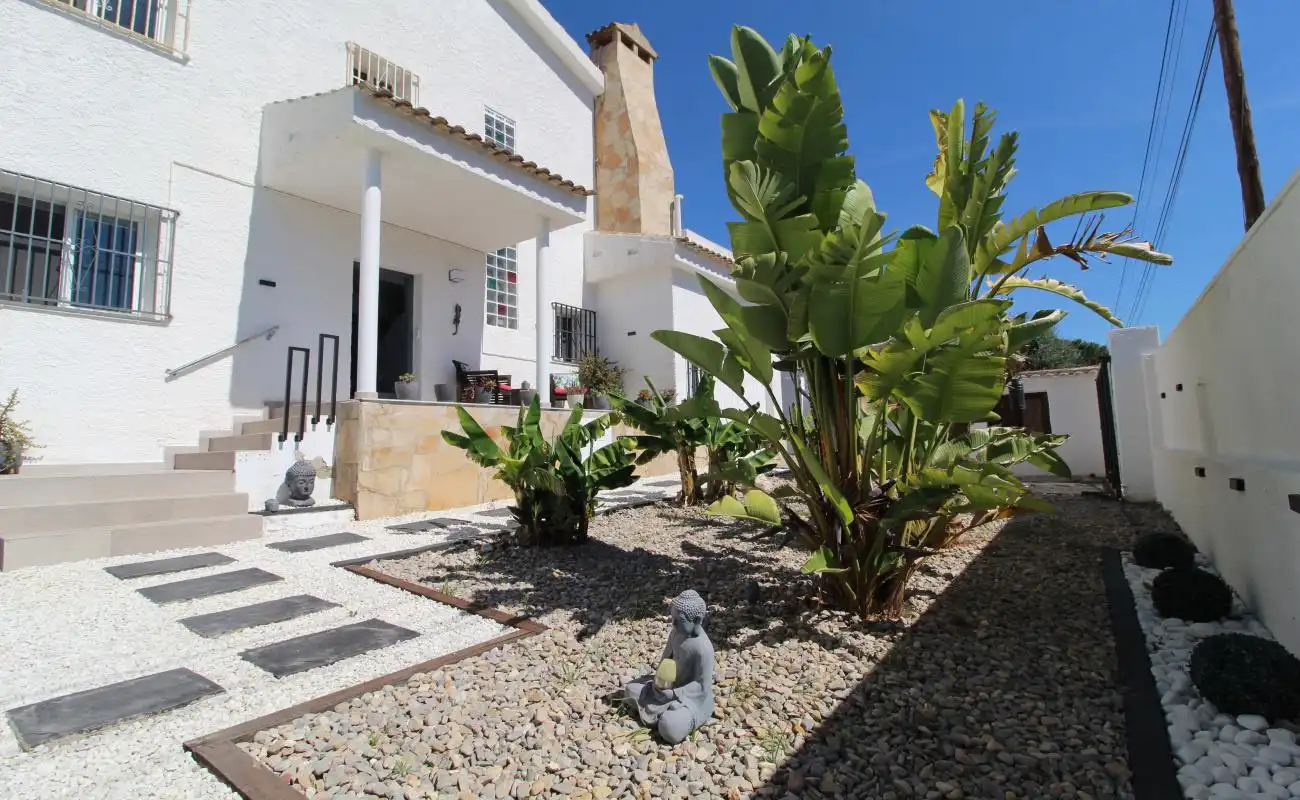 Jardín de Casa o chalet en venta en L'Eliana con Aire acondicionado, Calefacción y Jardín privado