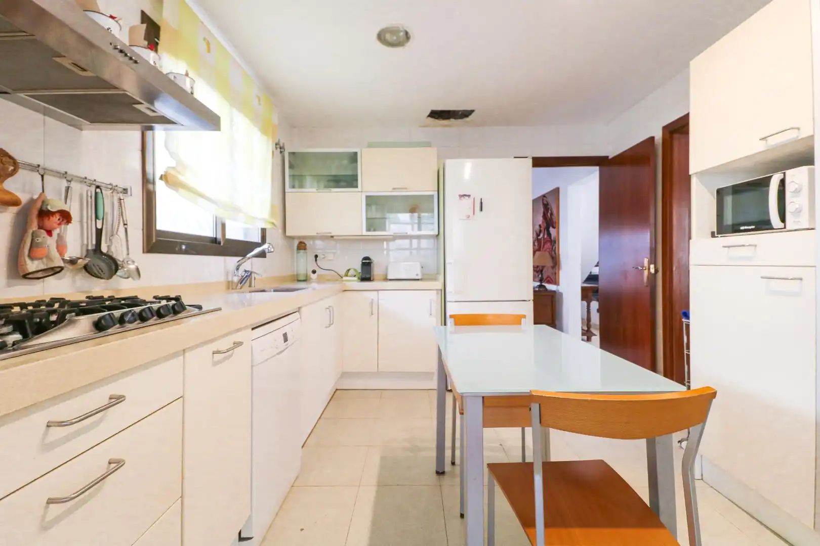 Cuina de Casa o xalet en venda en Castelldefels amb Aire condicionat, Calefacció i Parquet