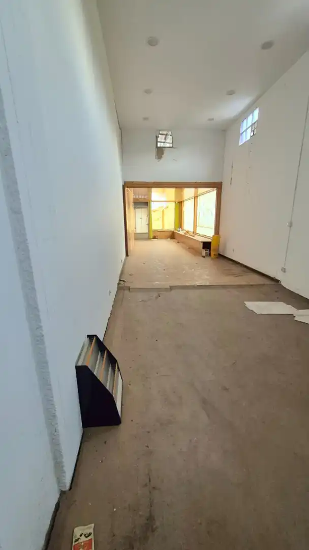 Industrial buildings for rent in Betanzos