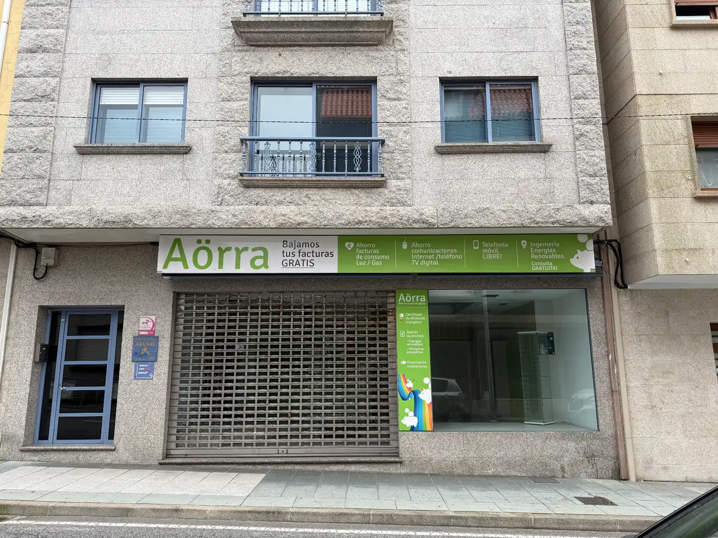 Business premises to rent in Rúa Luís Casais, imagen 2
