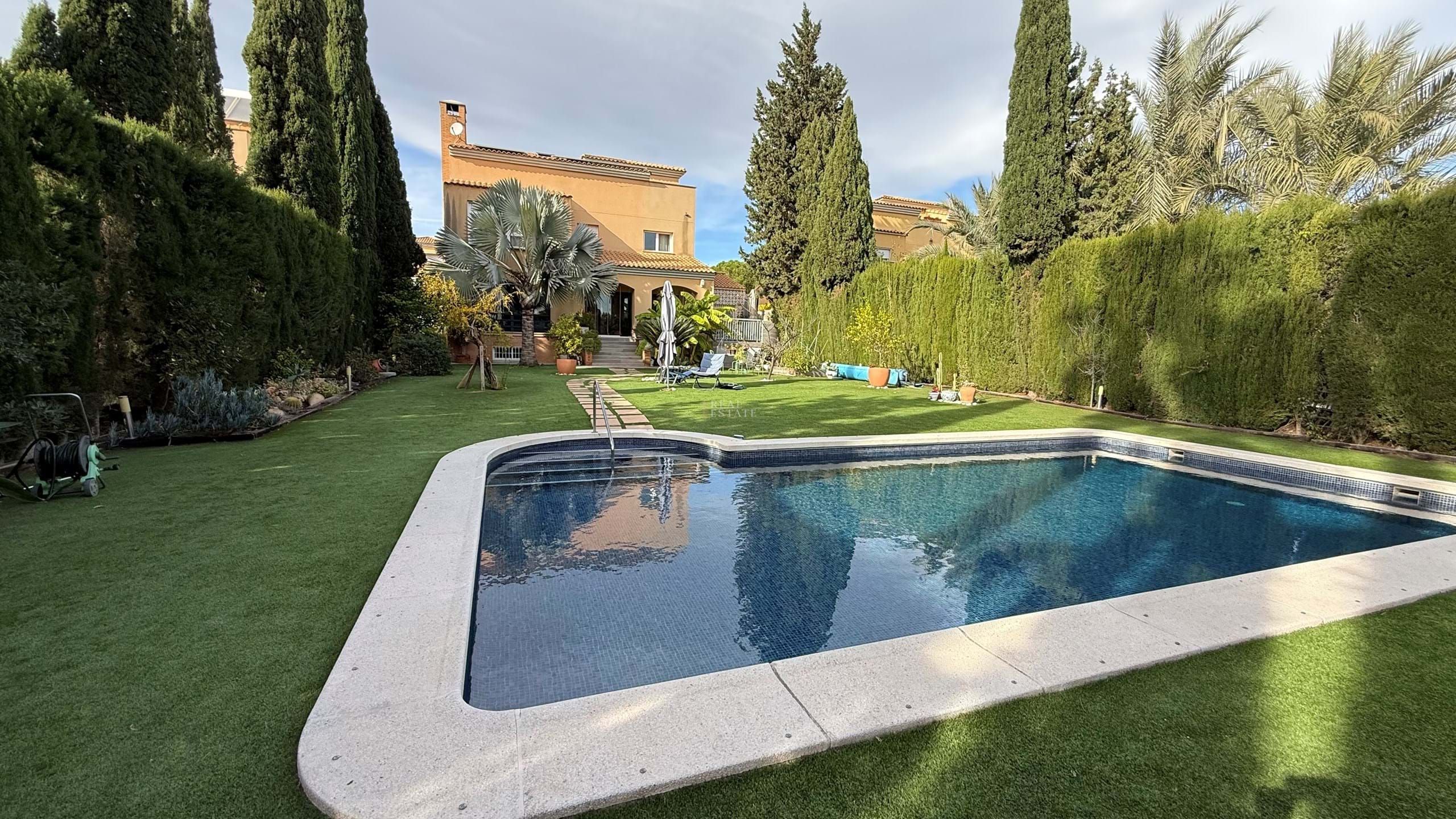 Swimming pool of House or chalet for sale in  Murcia Capital  with Air Conditioner, Heating and Storage room