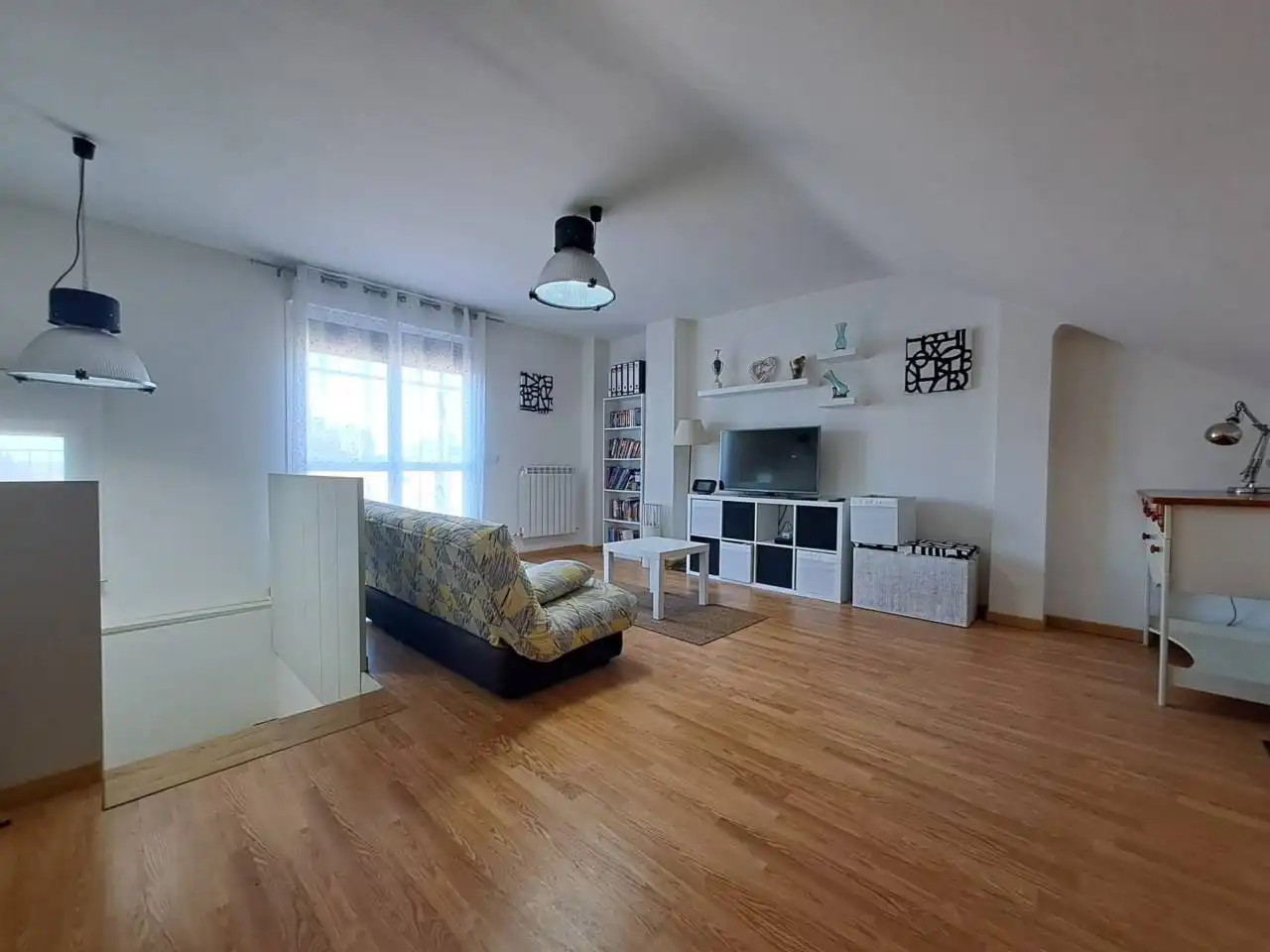 Sala de estar de Casa o chalet en venta en Valdorros con Calefacción, Jardín privado y Parquet