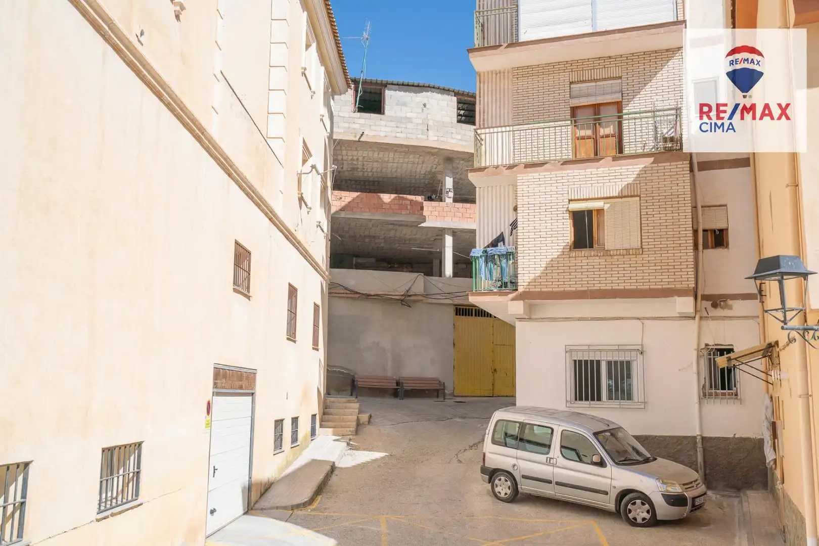 Vista exterior de Piso en venta en Zújar