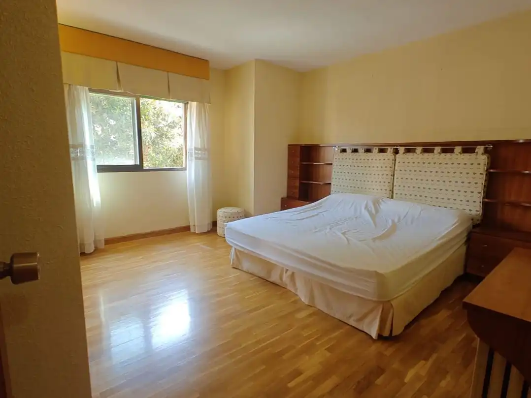 Schlafzimmer von Maisonette zur Miete in Murcia mit Klimaanlage, Heizung und Parkett