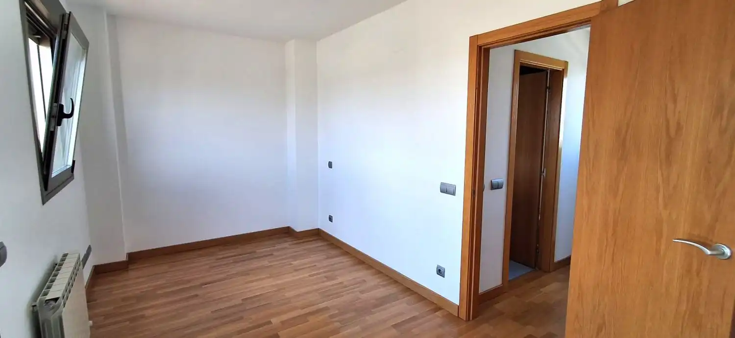 Dormitori de Dúplex en venda en Valladolid amb Calefacció, Parquet i Terrassa
