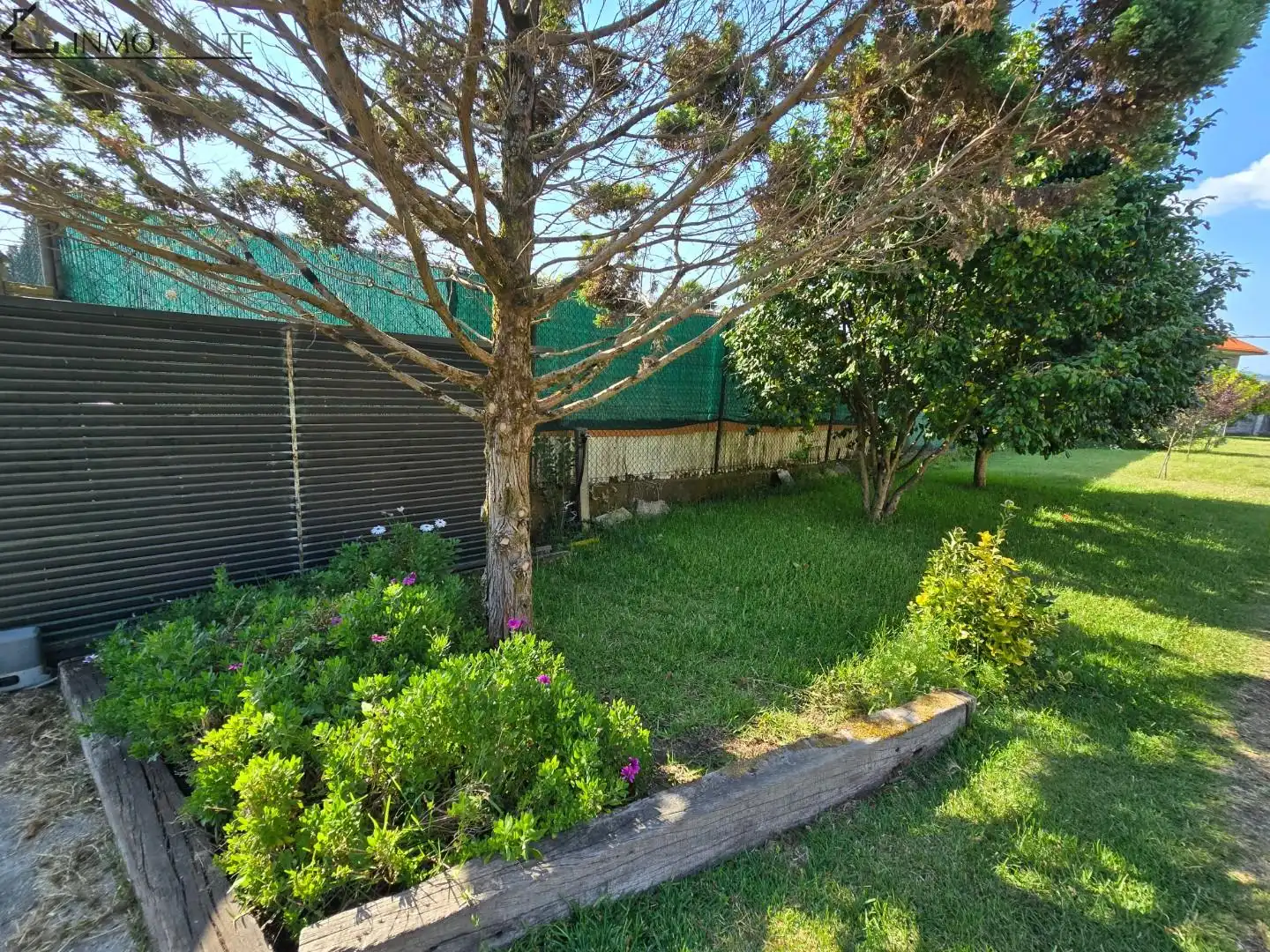 Jardí de Casa o xalet en venda en Pontevedra Capital  amb Calefacció, Jardí privat i Terrassa
