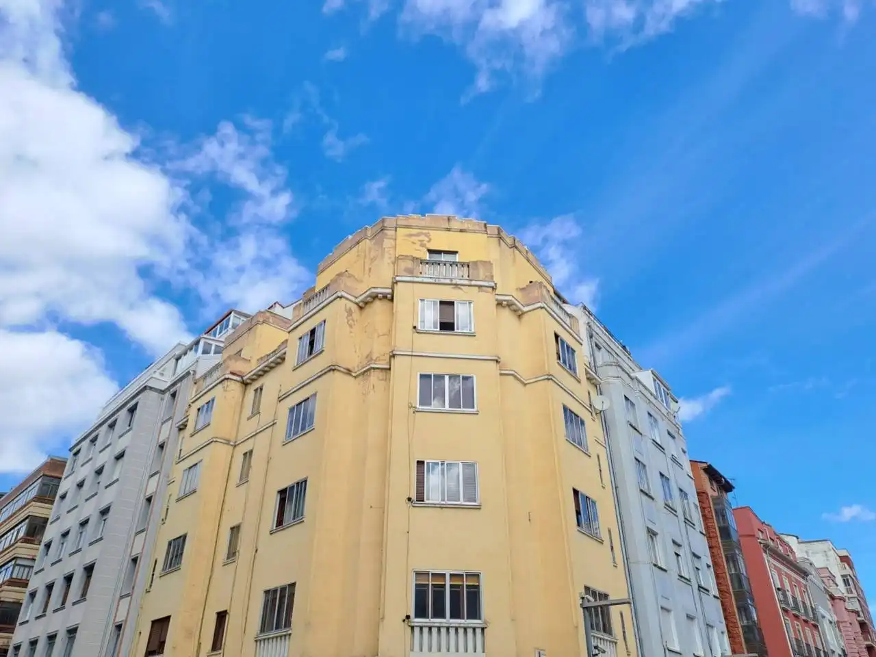 Vista exterior de Pis en venda en Zona Sur - Barrio Cortes