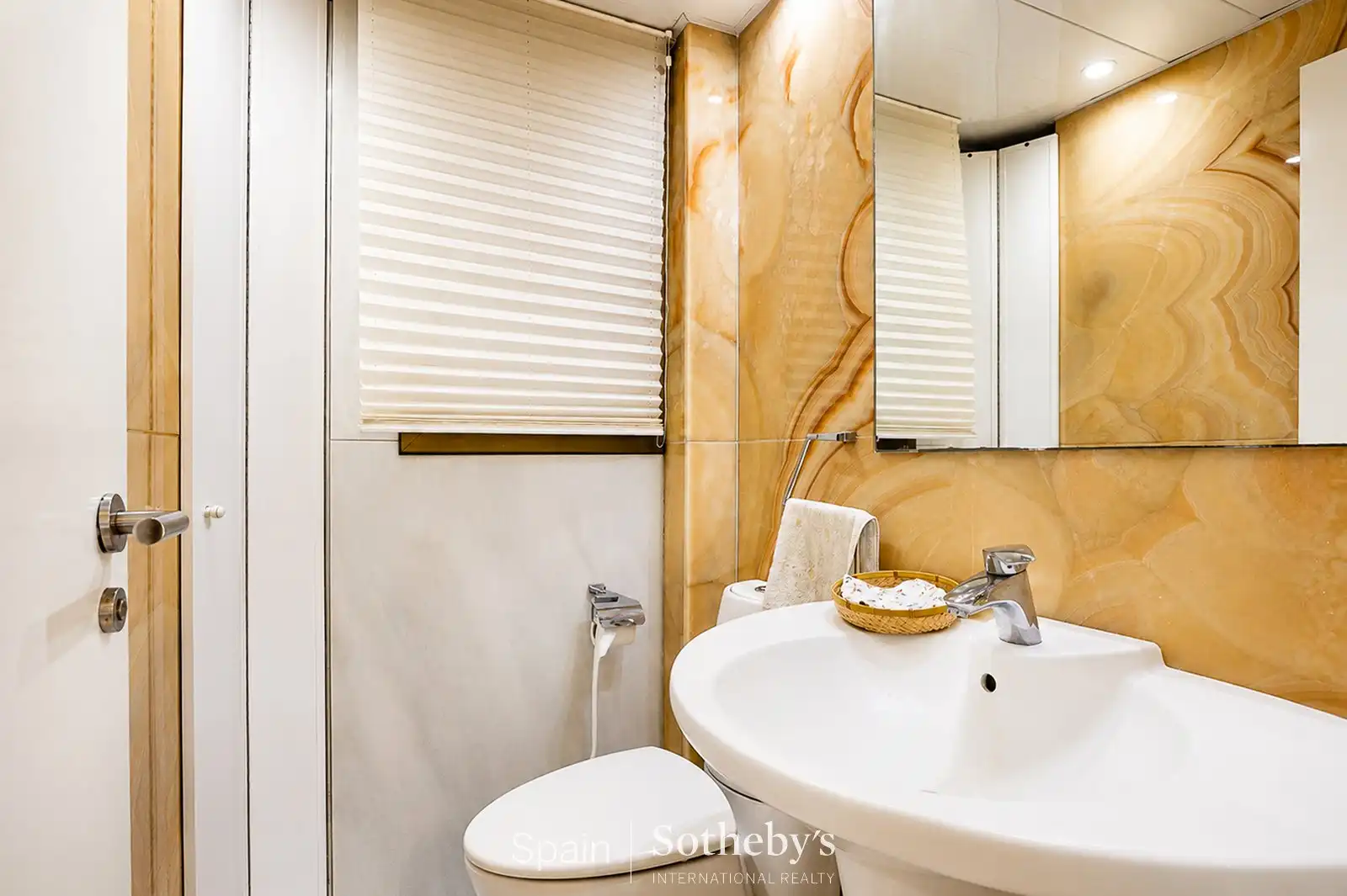 Baño de Dúplex en venta en Sitges con Aire acondicionado, Calefacción y Terraza