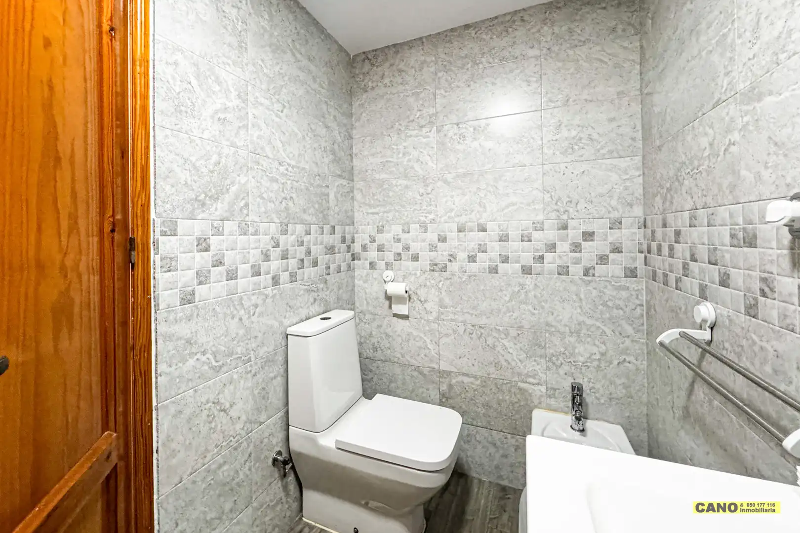 Badezimmer von Wohnung zum Verkauf in Carboneras mit Terrasse