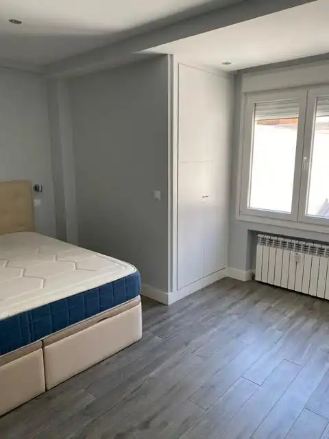 Bedroom of Flat for rent in Madrid  with Air Conditioner, Heating and Furnished