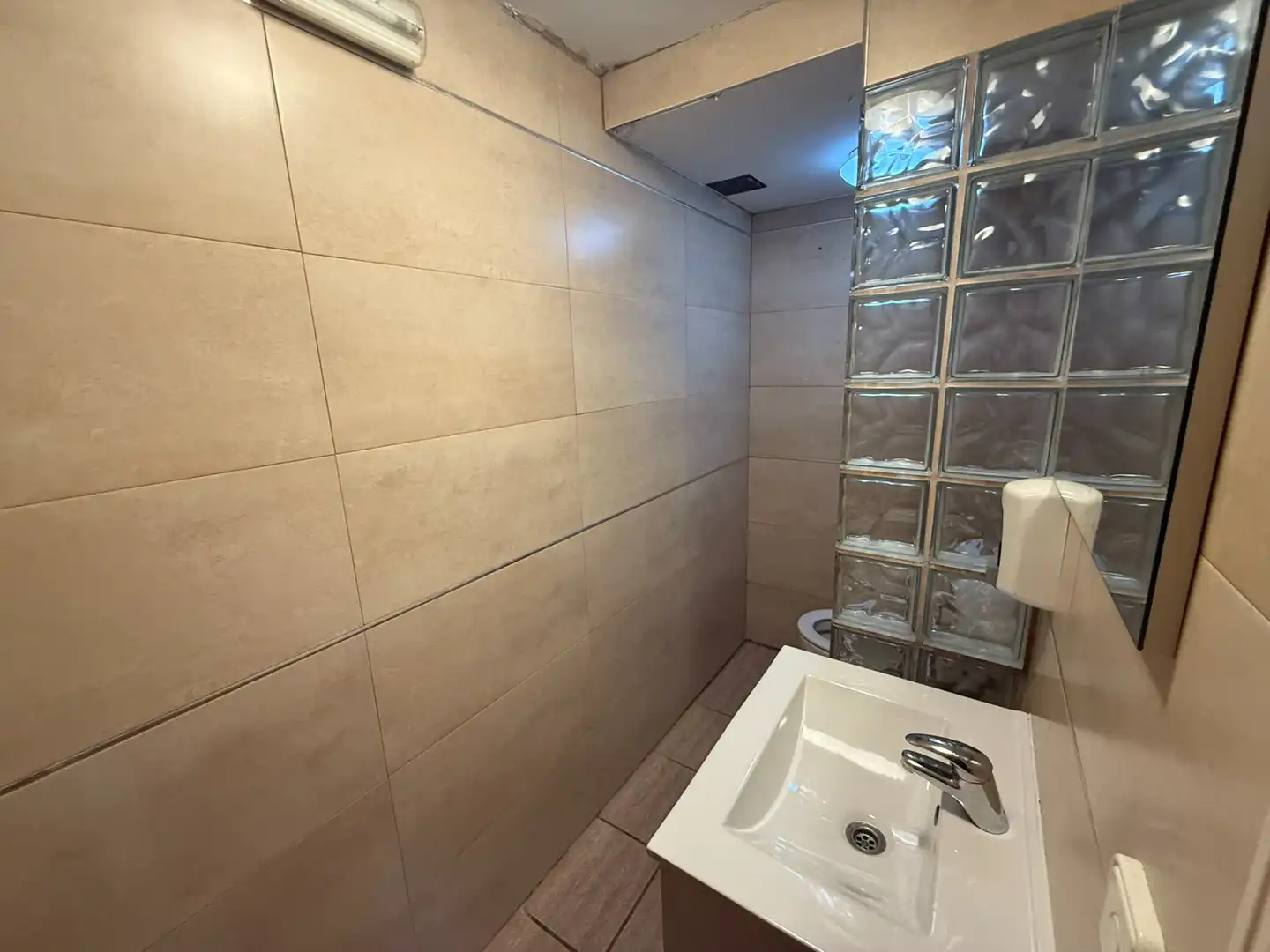 Badezimmer von Geschaftsraum zum Verkauf in Calvià mit Terrasse, Möbliert und Internet