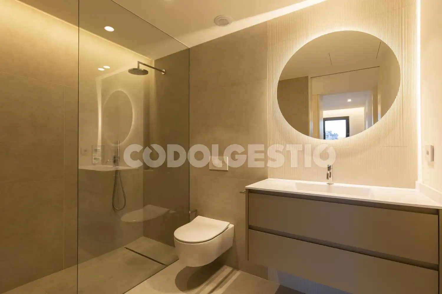 Flat for rent in Mossèn Gudiol, 9, Centre