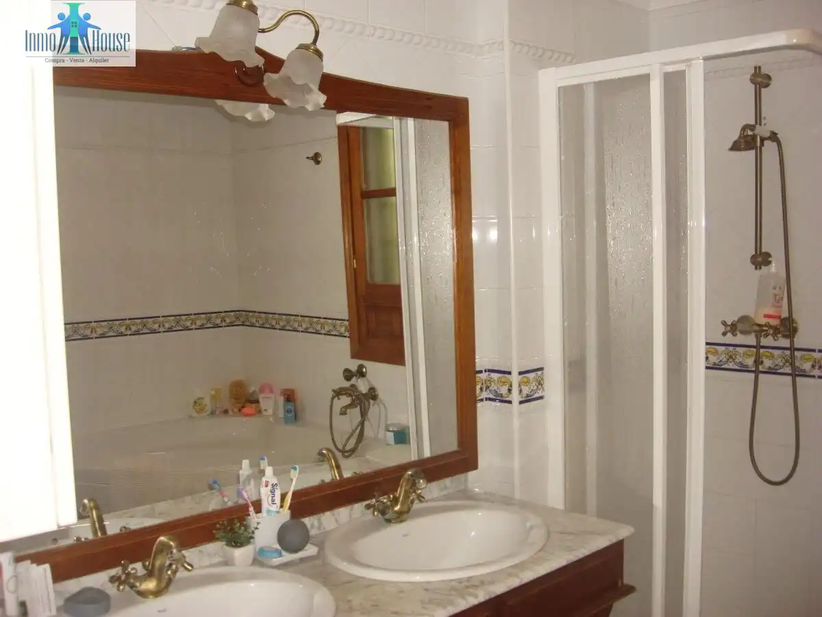 Bathroom of Houses for sale in Albacete  with Private garden, Terrace and Swimming Pool