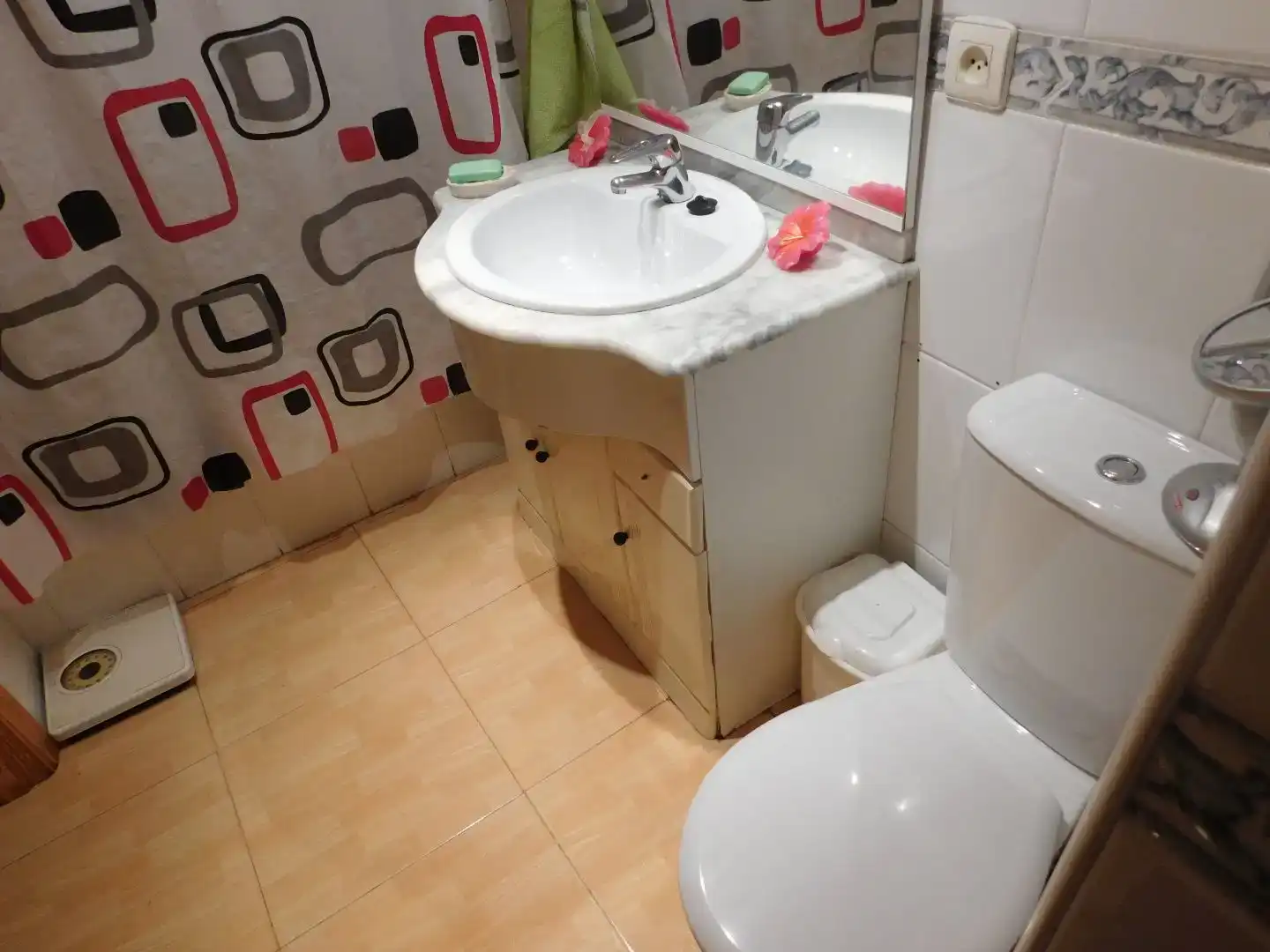 Bathroom of Flat for sale in  Huelva Capital  with Balcony