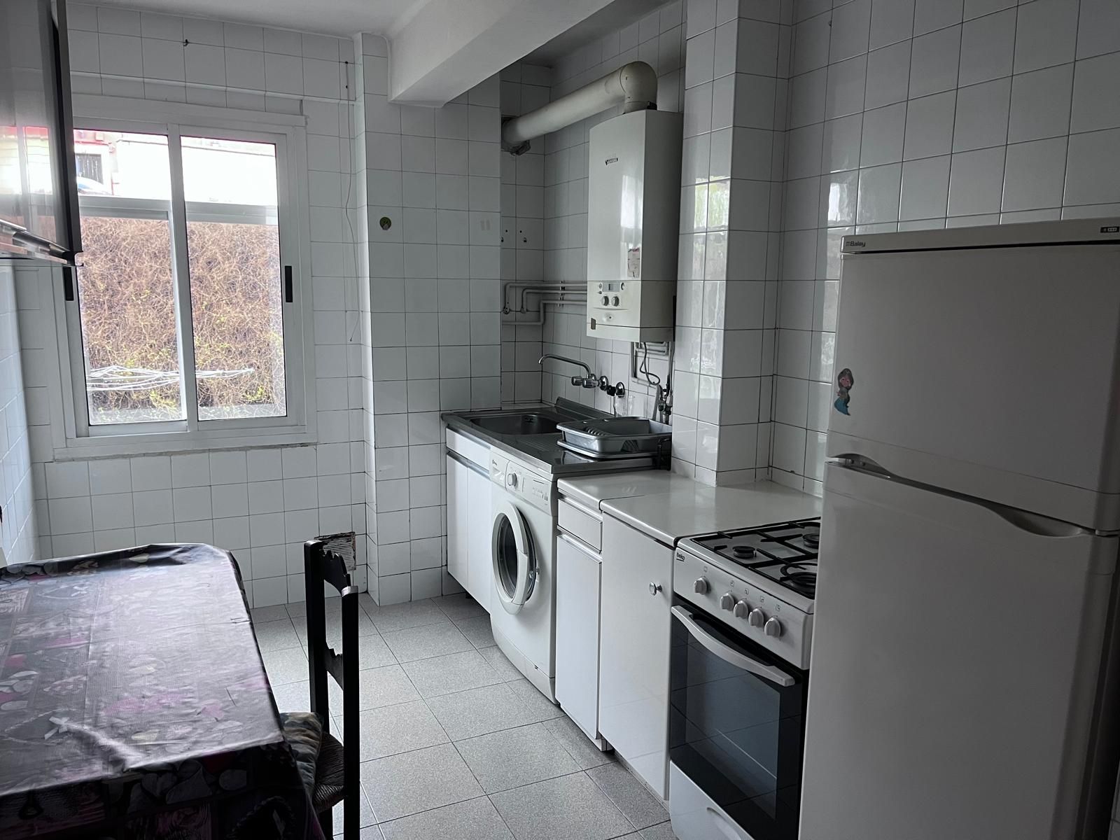 Cuina de Pis en venda en Burgos Capital amb Moblat