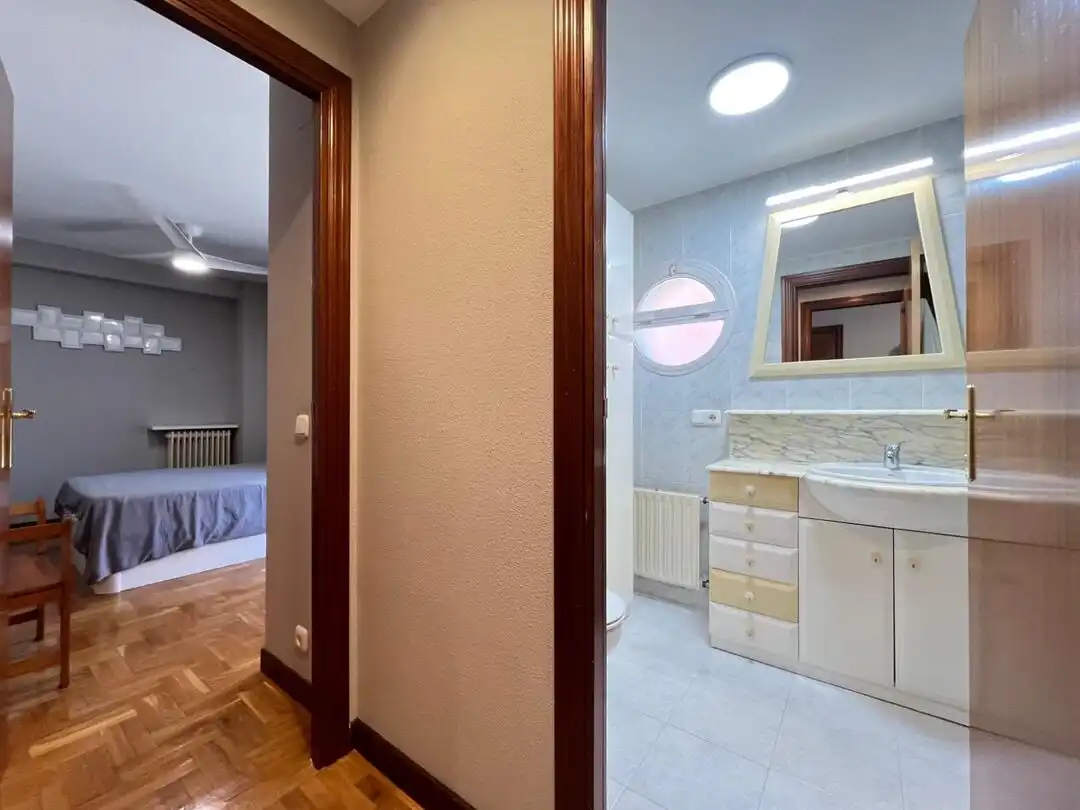Piso en venta en Barañáin / Barañain con Calefacción, Trastero y Amueblado