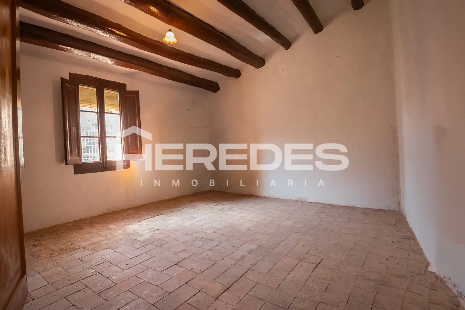Jardí de Casa o xalet en venda en Torrelles de Llobregat amb Jardí privat, Terrassa i Moblat