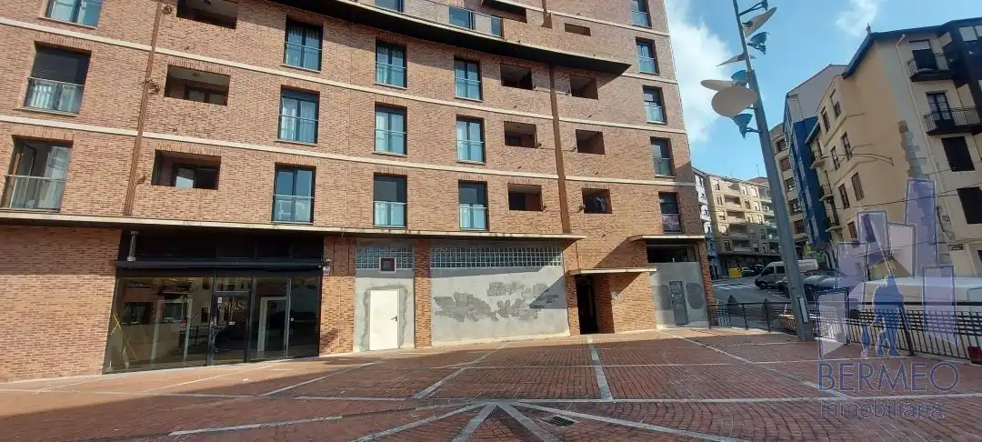 Local comercial en alquiler en Arresi Kalea