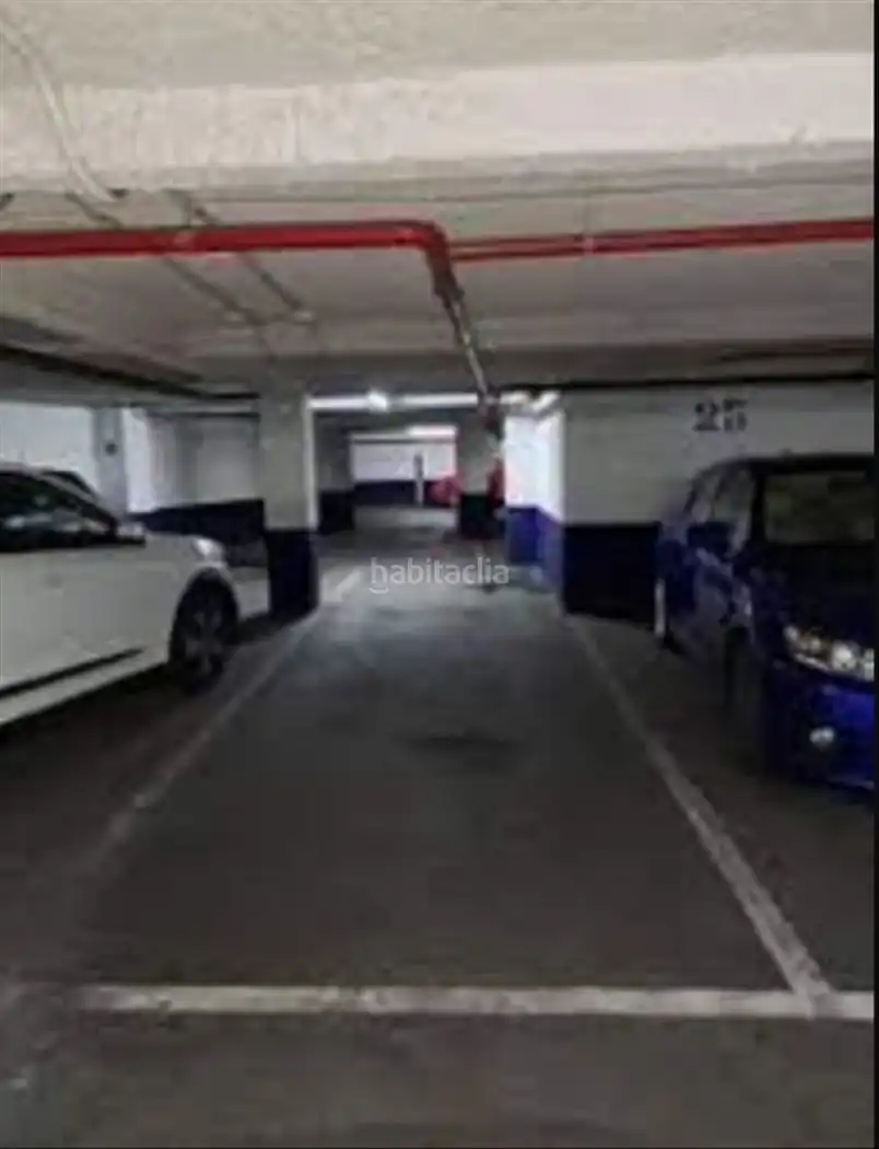 Individuel à vendre à Carrer de Monturiol 30
