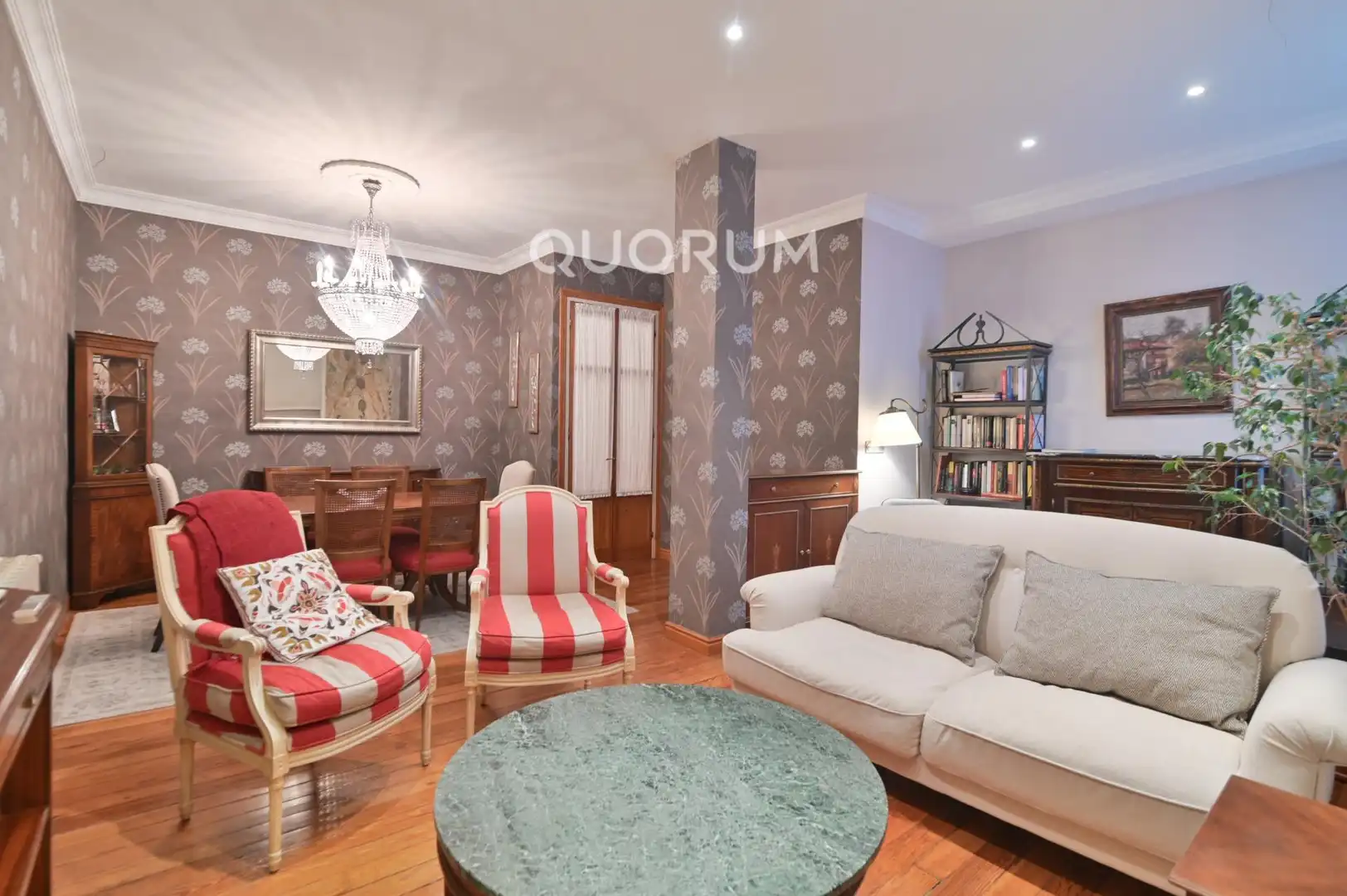 Wohnzimmer von Wohnung zum Verkauf in Bilbao  mit Heizung und Balkon