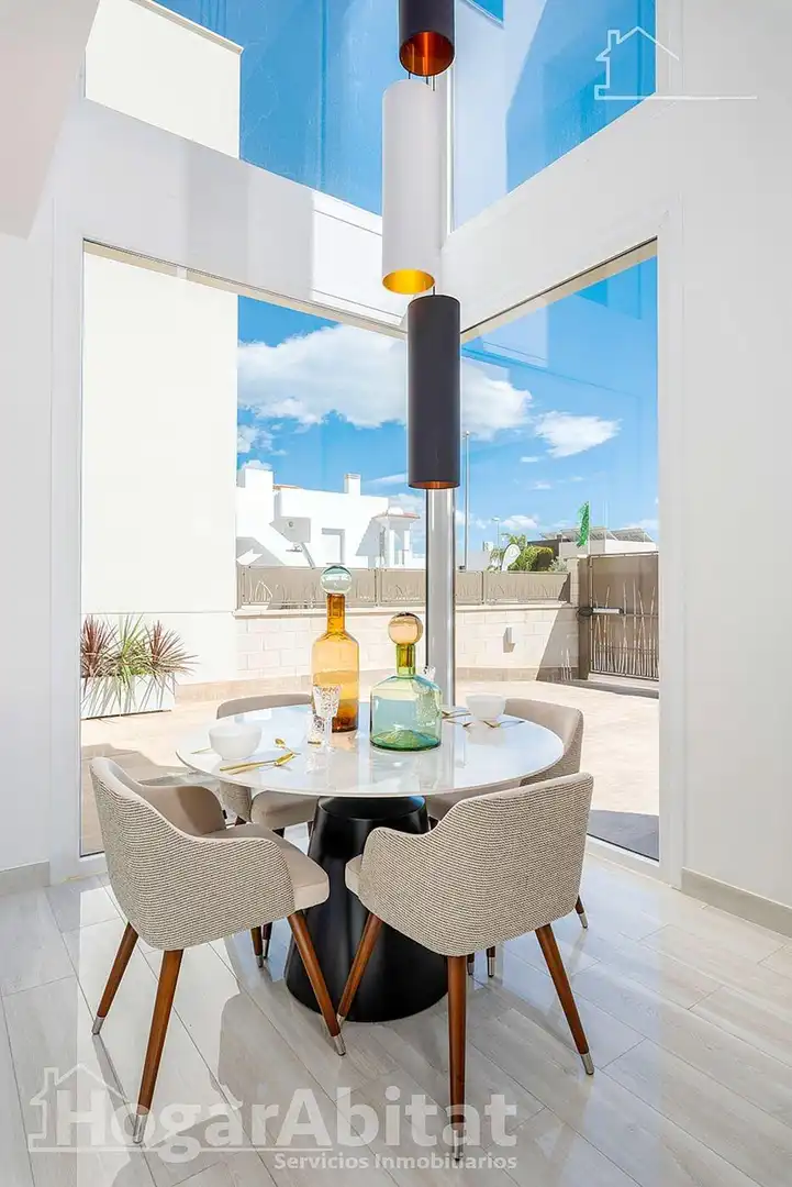 Chalet con piscina en venta en Calle Taray, imagen 42