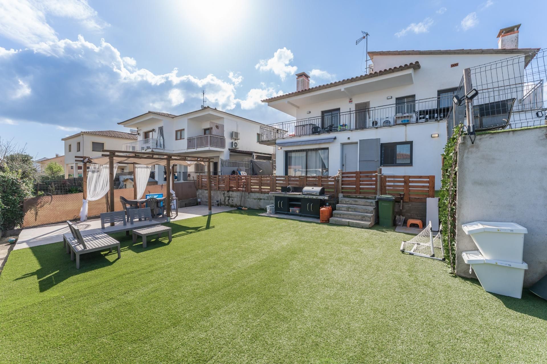 Jardí de Casa o xalet en venda en Lliçà d'Amunt amb Calefacció, Jardí privat i Terrassa