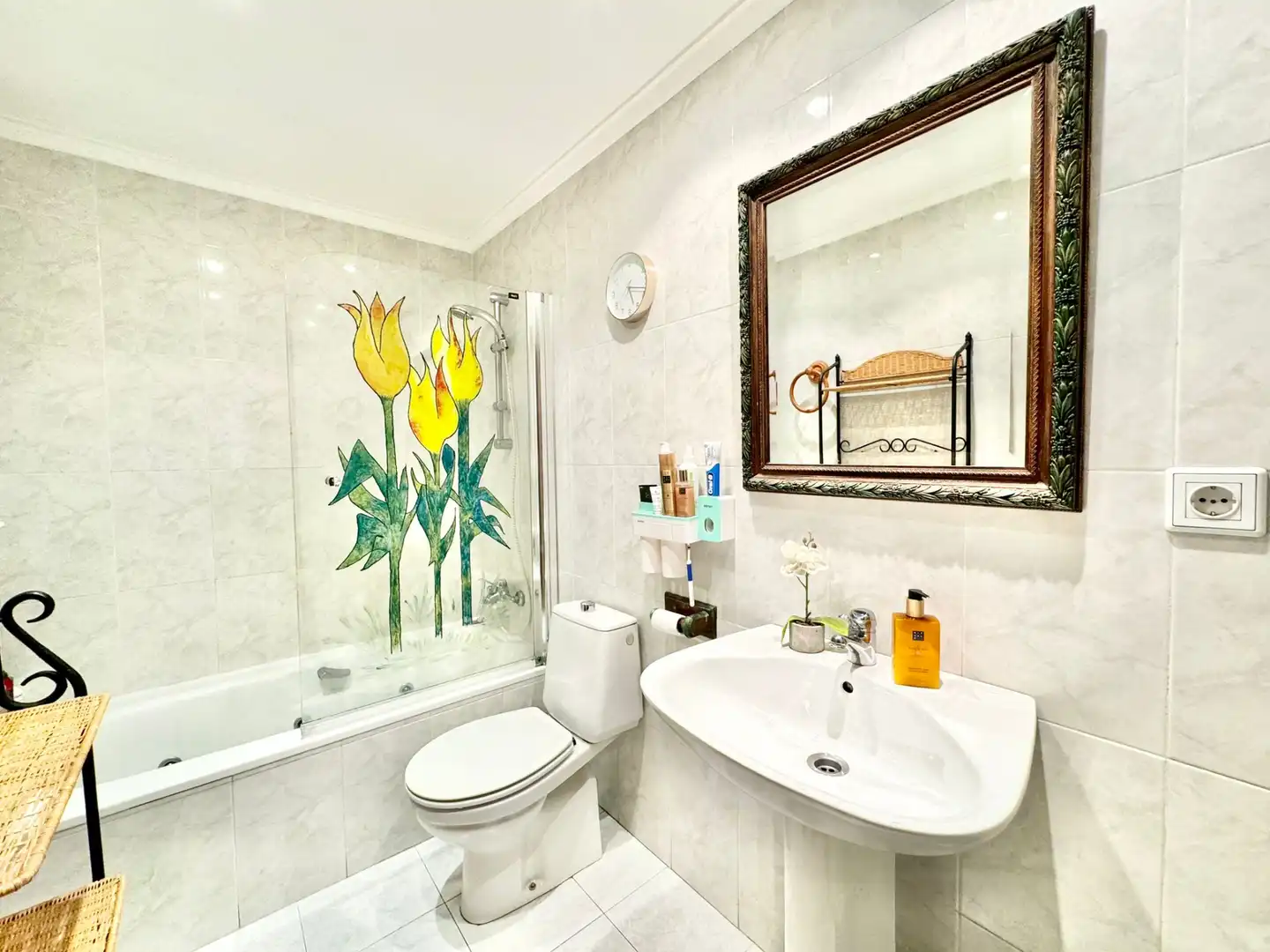 Flat for rent in Zapatari Kalea, Casco Viejo