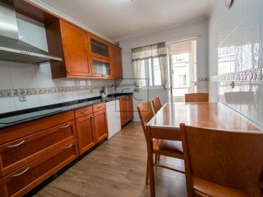 Appartement avec balcon à vendre à Calle Calle Ferrolana