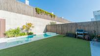 Swimming pool of Single-family semi-detached for sale in Boadilla del Monte  with Air Conditioner, Heating and Private garden