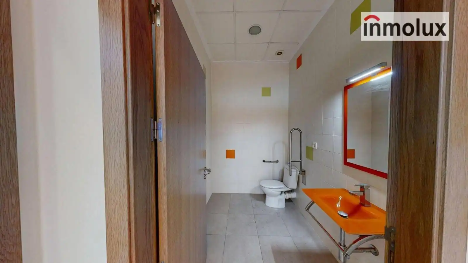 Badezimmer von Geschaftsraum zum Verkauf in Alicante / Alacant mit Klimaanlage