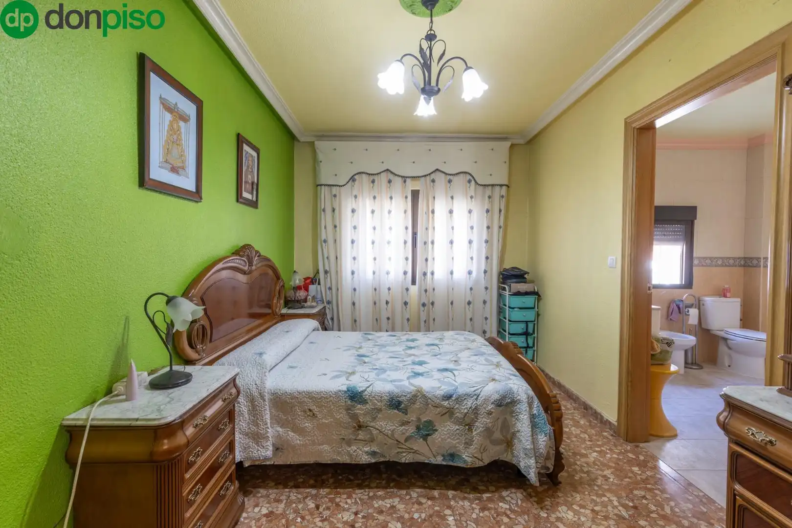 Detached homes for sale in Calle Viejo de Charilla, 43, Alcalá la Real