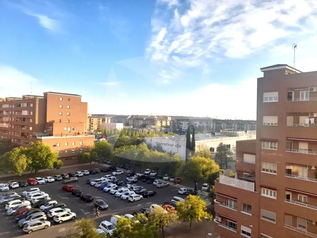 Außenansicht von Wohnung zum Verkauf in Badajoz mit Klimaanlage