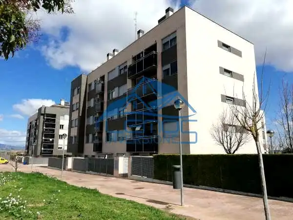 Attique avec ascenseur à vendre à Calle Río Júcar