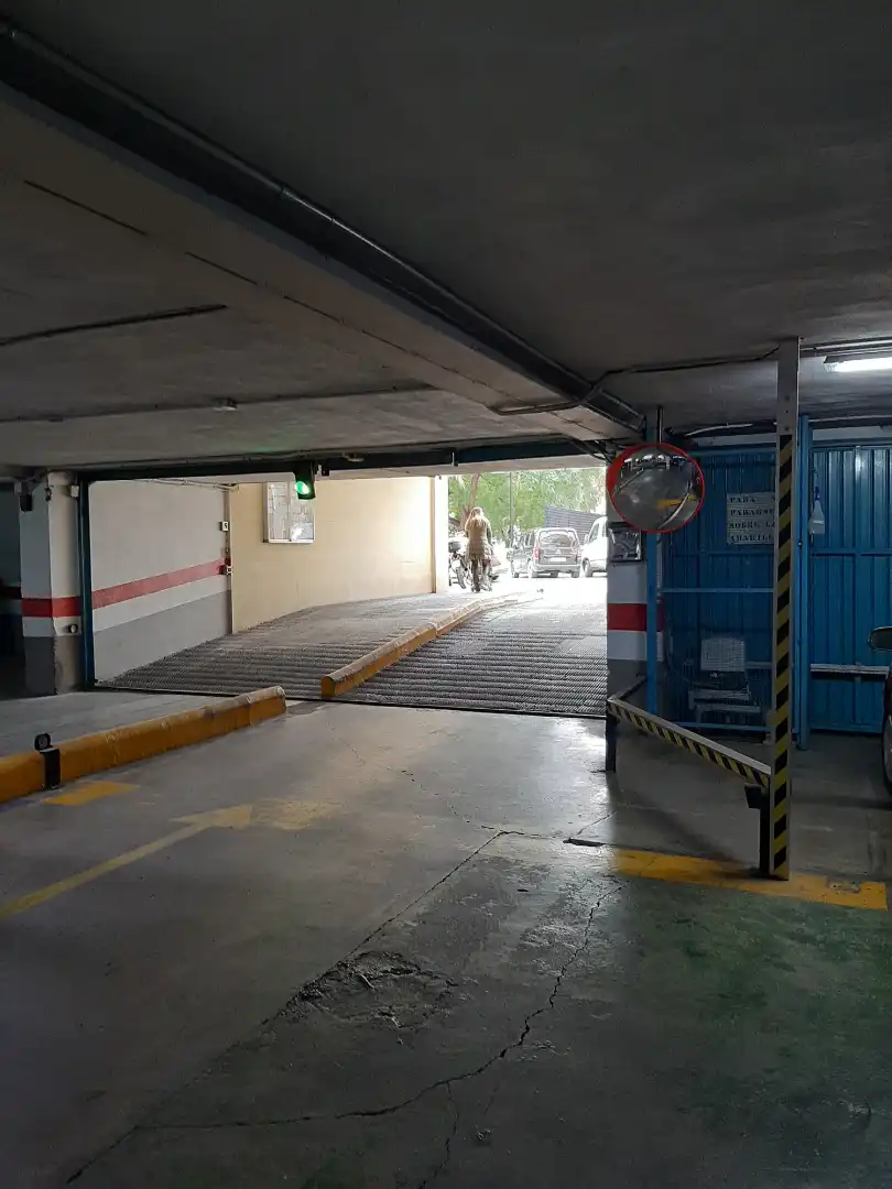 Parkplatz von Garage zur Miete in Valencia