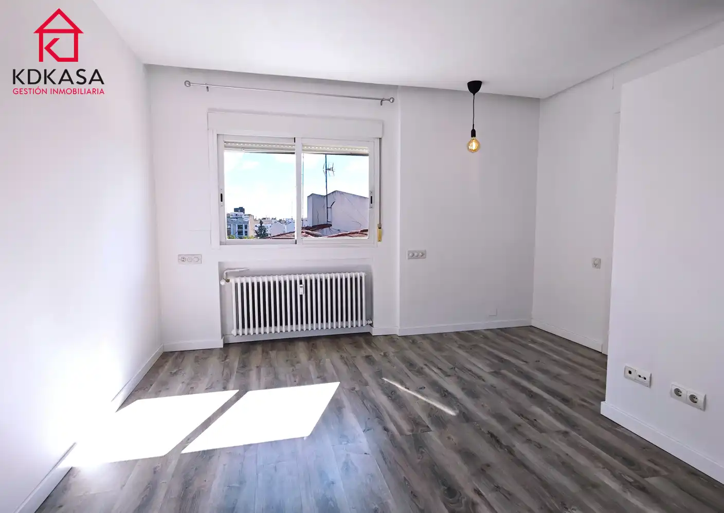 Habitación de Ático de alquiler en Madrid con Aire acondicionado, Calefacción y Terraza