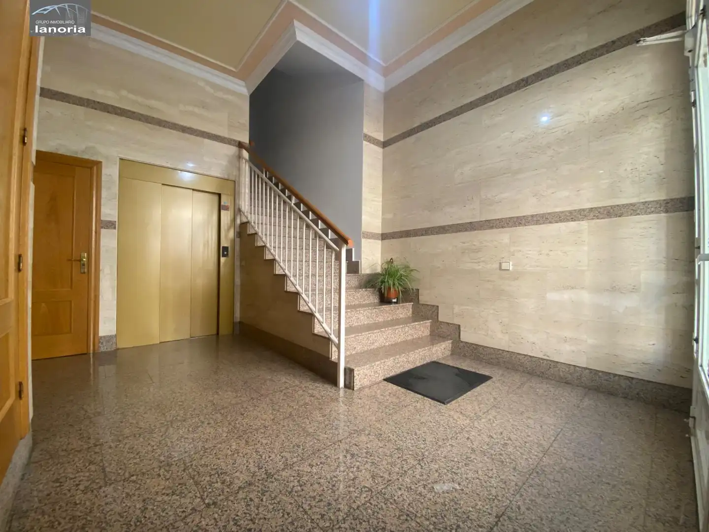 Flat with terrace for sale in Industria, imagen 8