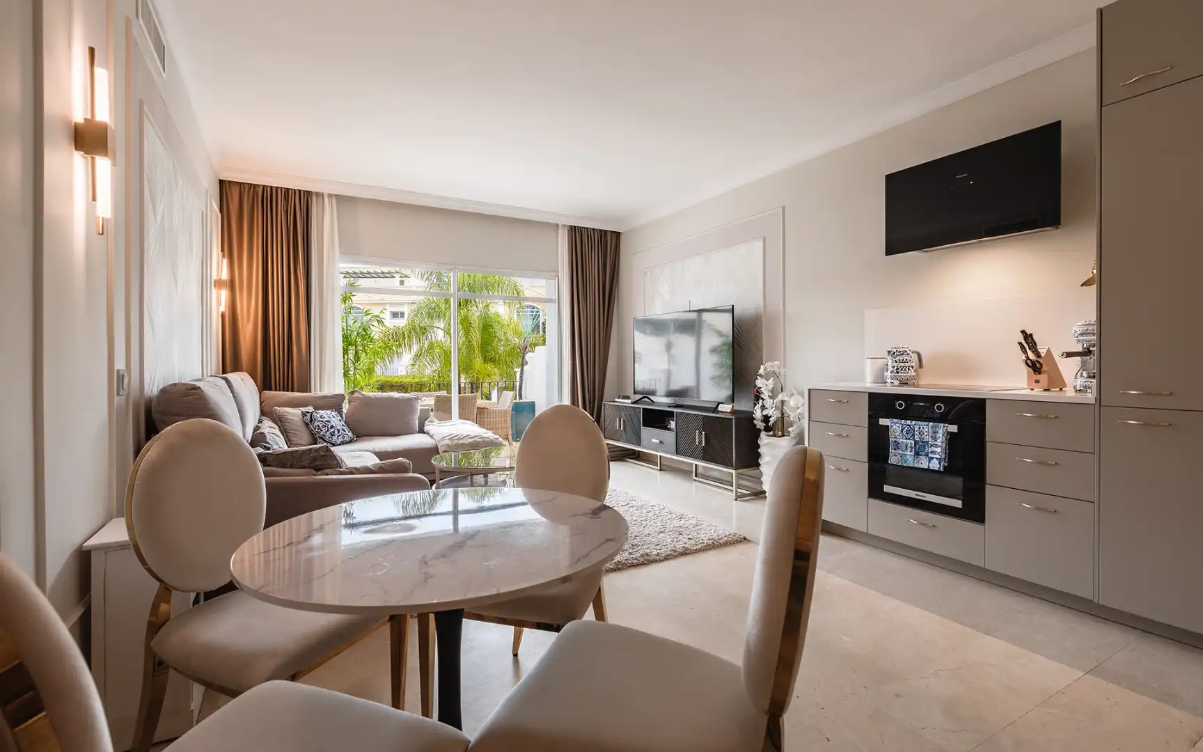 Living room of Duplexes for sale in Marbella  with Air Conditioner, Terrace and Swimming Pool