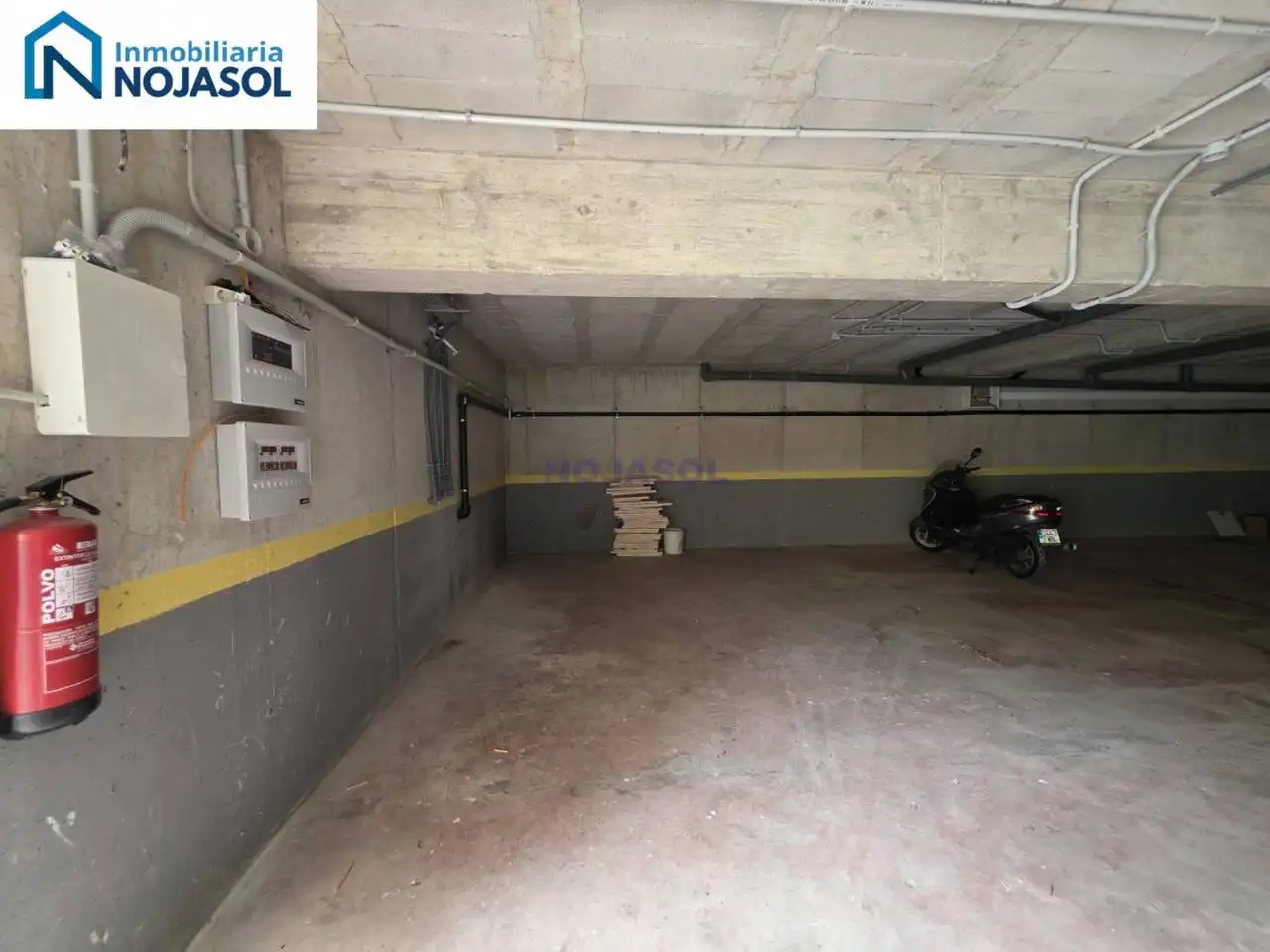 Parking de Apartamento en venta en Vega de Liébana con Calefacción, Jardín privado y Parquet