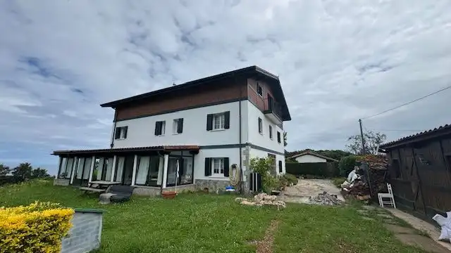 Vista exterior de Casa o xalet en venda en Mundaka amb Calefacció, Jardí privat i Terrassa