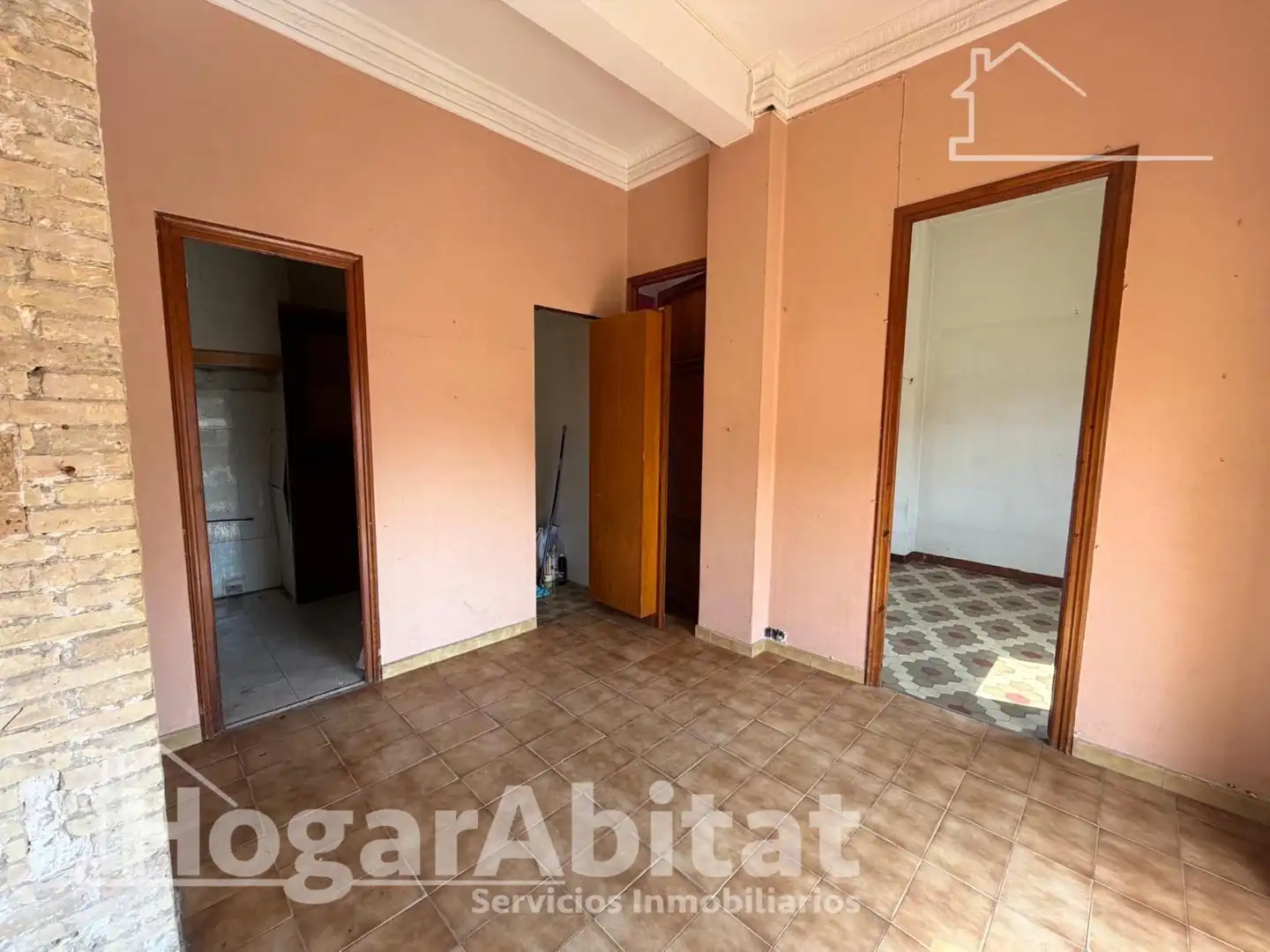 Habitación de Piso en venta en Valencia con Trastero y Balcón